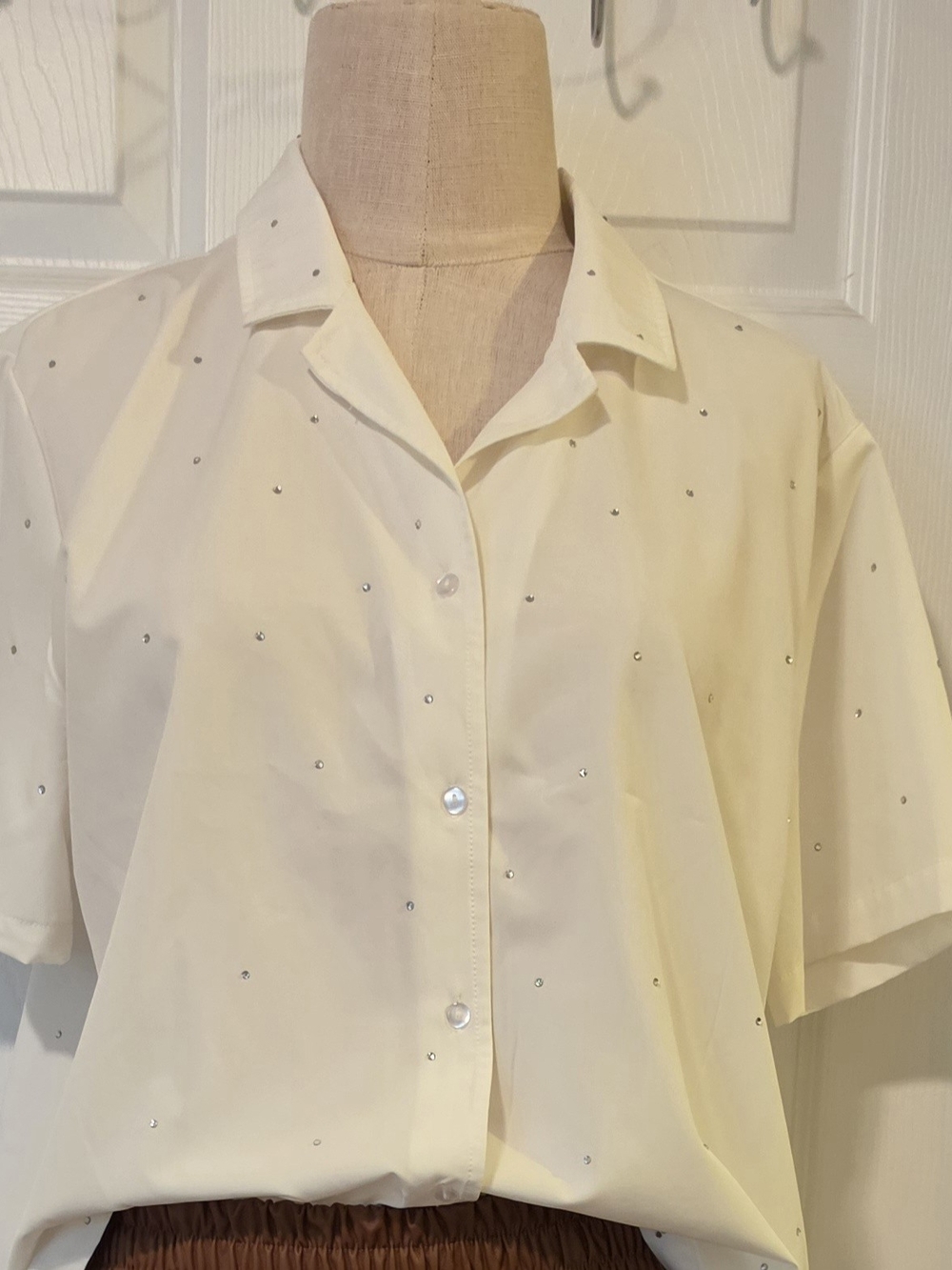 Cream Short-Sleeved Button-Up Top with Subtle Embellishments Size Large